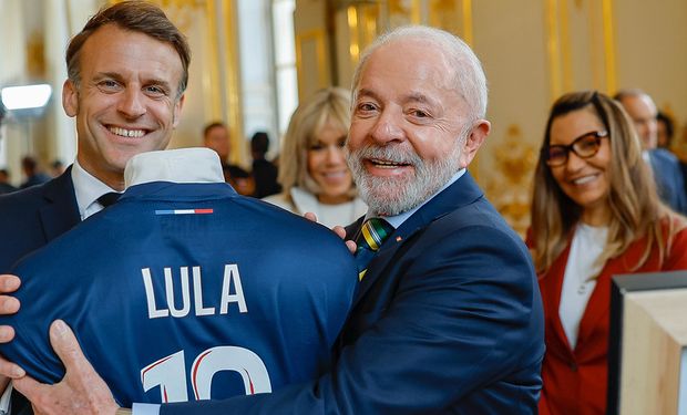 Lula pede que Macron “abra seu coração” para acordo Mercosul-UE