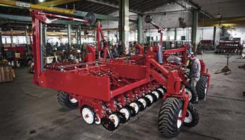 Se recupera el nivel de empleo en el sector de la maquinaria agrícola