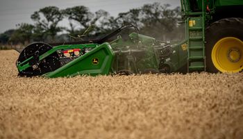 John Deere baja precios de nuevo: "Es posible gracias a un entorno económico y financiero más predecible"