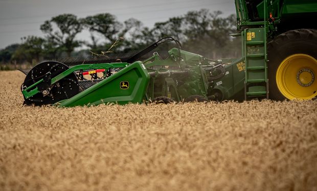 John Deere baja precios de nuevo: "Es posible gracias a un entorno económico y financiero más predecible"