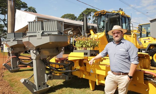 "A necessidade de ampliar a produção florestal é muito grande”, diz Marcos Marinho, gerente comercial da Komatsu.