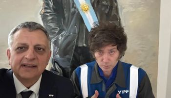 El presidente de YPF contó cómo van a ayudar al campo y marcó su postura para una nueva ley de biocombustibles: resaltó la frase "las camisetas de Messi no venden gas, Milei si"
