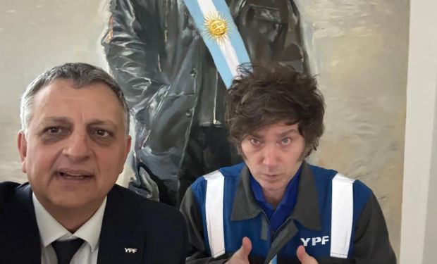 El presidente de YPF contó cómo van a ayudar al campo y marcó su postura para una nueva ley de biocombustibles: resaltó la frase "las camisetas de Messi no venden gas, Milei si"