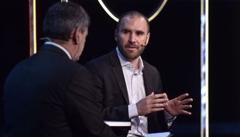 Guzmán descartó una devaluación y aseguró que el dólar blue “no representa la realidad argentina”: también adelantó medidas