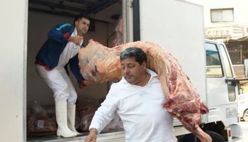 Alerta en el sector cárnico por el robo de camiones que transportan medias reses