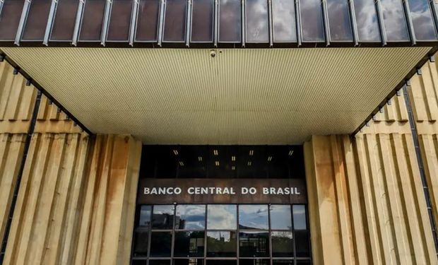 Mercado financeiro reduz previsão de inflação para 4,8% em 2025