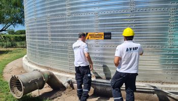 La AFIP compara a los granos con subsidios: detectó irregularidades "que equivalen a más de 12 mil becas Progresar"