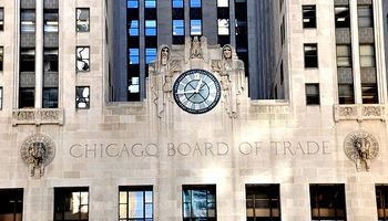 La semana arranca con subas en Chicago
