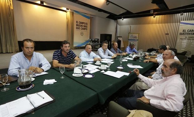 Los ruralistas se reunieron ayer en la sede de la Sociedad Rural Argentina. Foto: Ricardo Pristupluk