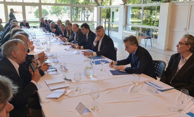 Durante el encuentro, se hizo un repaso de los avances generados en el marco de estas reuniones y el estado de situación de cada uno de ellos.
