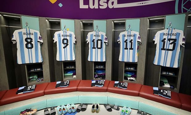 Equipo de Argentina para Arabia Saudita, con Tagliafico y el Papu Gómez para el debut del Mundial 2022