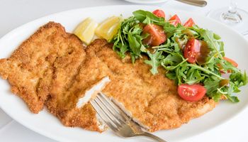 La milanesa de pollo arrasa: por qué es el plato que más eligen los argentinos