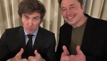 Milei habló ante grandes empresarios del mundo y se encontró con Elon Musk: "Quiero invitarlos a que apuesten por Argentina"