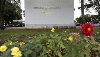 PT barra nome indicado por Fávaro para cargo no Ministério da Agricultura e Pecuária