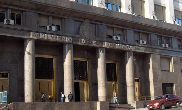 Volvió a caer el peso de la deuda en poder de acreedores privados