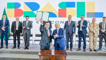 União Brasil expulsa ministro de Lula após crise com o governo