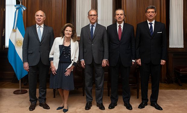 Integrantes de la Corte Suprema de Justicia: Ricardo Lorenzetti, Elena Highton de Nolasco, Carlos Rosenkrantz, Juan Carlos Maqueda y Horacio Rosatti