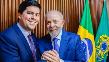 Ministros desafiam partidos e seguem no governo Lula após rompimento de PP e União Brasil