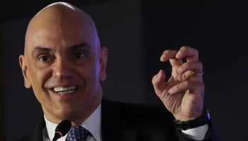 Disputa: Moraes suspende decretos de Lula e do Congresso sobre IOF e convoca conciliação