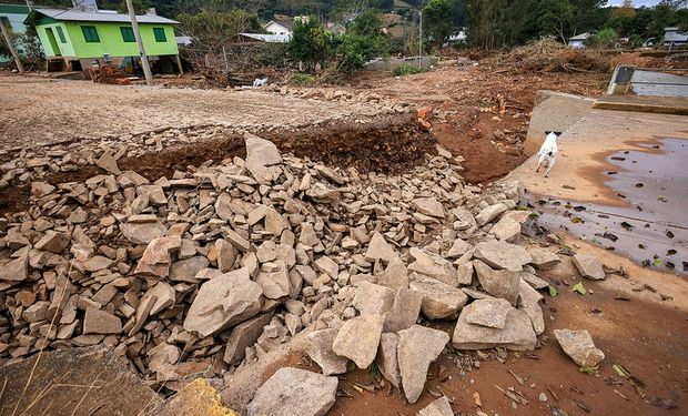 Mortos em enchentes no Rio Grande do Sul sobem para 180