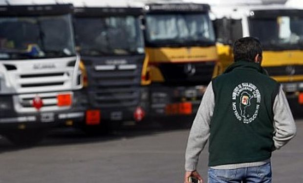 Camioneros bajan sus pretensiones y reclaman un plus de $ 3.000