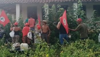 Projeto visa proibir invasores de terra de participar da reforma agrária