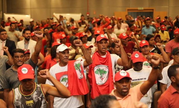 O MST tem ações em curso em 18 estados, com 20 mil pessoas mobilizadas, com pautas ligadas à Reforma Agrária. (foto - MST)