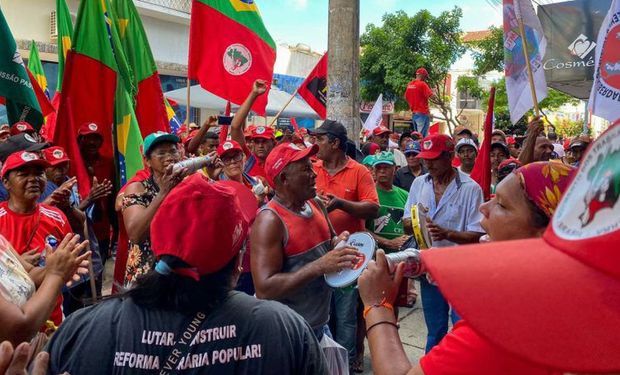 MST diz ter realizado 16 ocupações em 2023. Na foto, integrantes do movimento ocuparam a sede do Incra de Alagoas. (foto - MST)