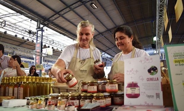 La Asociación Mujeres Soñadoras ya tiene el sello: "Producido por la Agricultura Familiar".