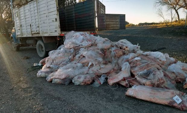 La diferencia de precio que hay en el kilo de asado entre La Pampa y las carnicerías de Río Negro y Neuquén son un “incentivo” para traficar.