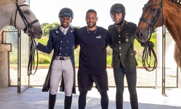 Na semana passada, Neymar. visitou o Centro Equestre da Horse Team/Campline Horses, em Portugal