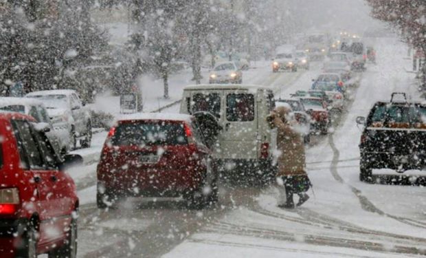 El Servicio Meteorológico Nacional emitió un informe especial por lluvias y nevadas en una zona puntual