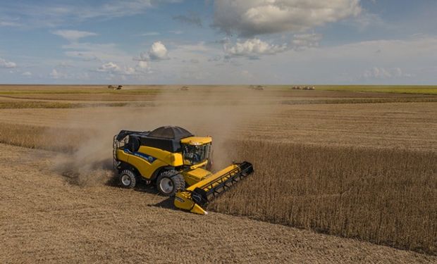 Tractores y cosechadoras: así es la nueva maquinaria que New Holland fabrica en Argentina