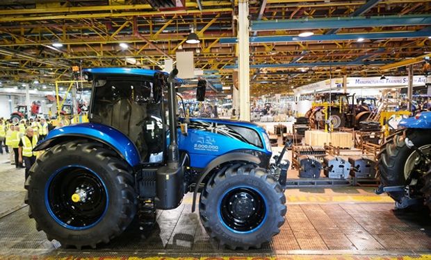 El tractor que batió una increíble marca, la historia de las primeras unidades que se fabricaron en 1964 con motor Ford y la edición especial que salió al mercado