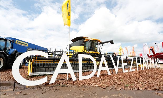 Como sucede cada vez que New Holland participa en esta feria, la marca contó con un imponente stand en el que se exhibieron los equipos de su portfolio.