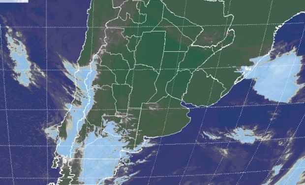 La foto satelital no muestra coberturas nubosas de importancia en la región pampeana.