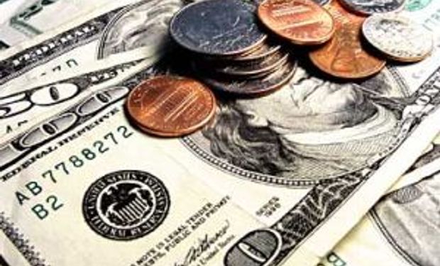 Dólar oficial cerró estable y el blue bajó a $ 10,60