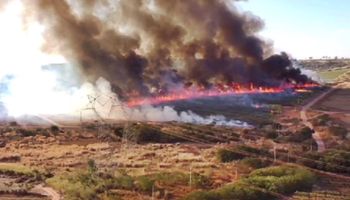 Governo de SP fala em situação preocupante e faz alerta máximo para novos incêndios