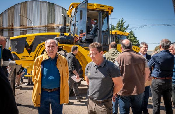 tractores pauny 2025