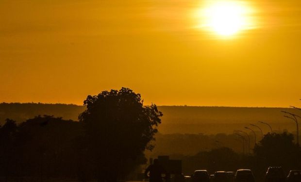 Temperaturas disparam no Brasil com veranico; frente fria provoca ventania no Sul