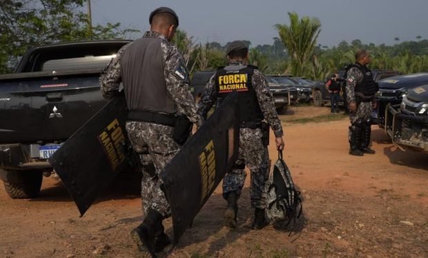 Segundo o governo federal, cerca de 1.600 famílias vivem ilegalmente em diferentes territórios indígenas na região