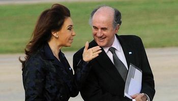 Oscar Parrilli quiere modificar el comercio de granos para recaudar más retenciones: presentó un proyecto