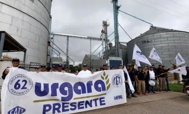 Se levantó el paro en acopios: trabajadores recibirán hasta $100.000 de bono