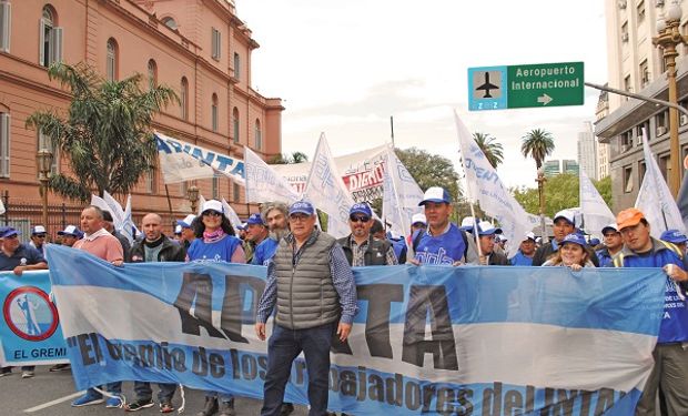 Paro de los trabajadores del INTA: piden un 56% de aumento y se profundiza el conflicto