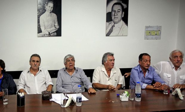 Micheli, Schmidt, Moyano, Barrionuevo, Maturano y Fernández, los referentes de la huelga del 9 de junio. Foto: Marcelo Gómez