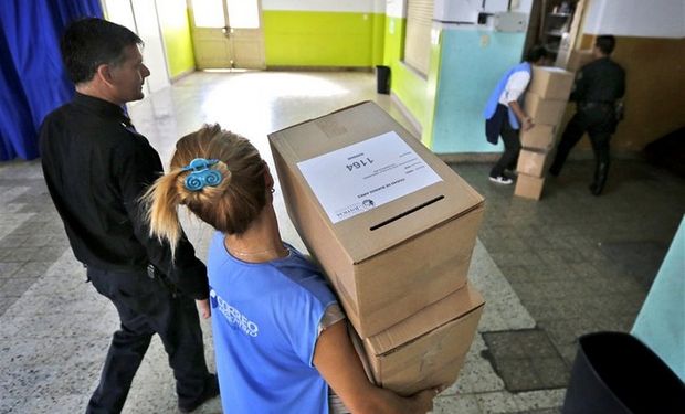 Los porteños podrán probar en las PASO que se celebran hoy en la ciudad de Buenos Aires el sistema de boleta única electrónica, que se aplicará en las elecciones generales.