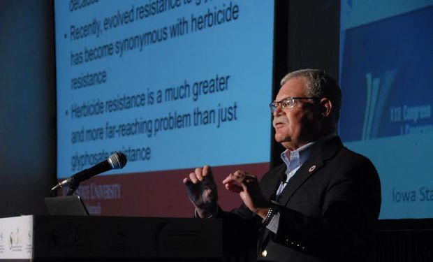 Micheal Owen, investigador especializado en control de malezas del Departamento de Agronomía de la Universidad Estatal de Iowa, Estados Unidos.