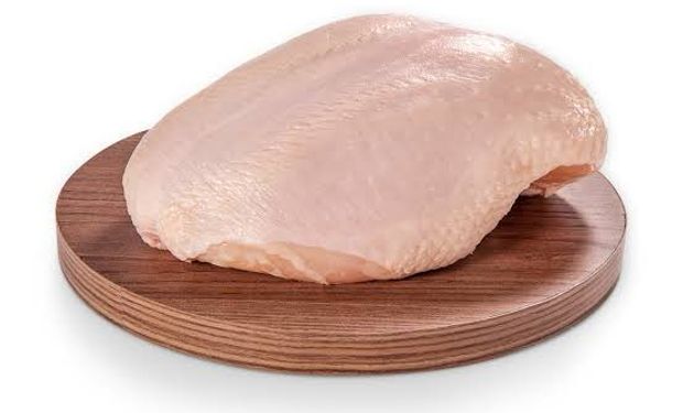 Expectativa é que bons volumes de peito de frango possam ser exportados.
