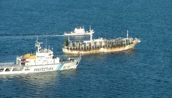 En plena temporada de calamar, Argentina reafirmó las tareas para evitar y neutralizar la pesca ilegal