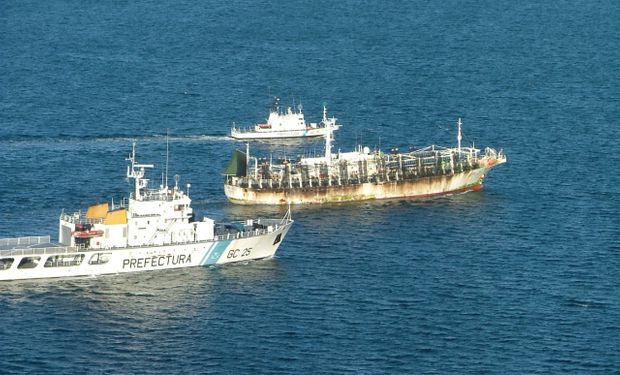 En plena temporada de calamar, Argentina reafirmó las tareas para evitar y neutralizar la pesca ilegal